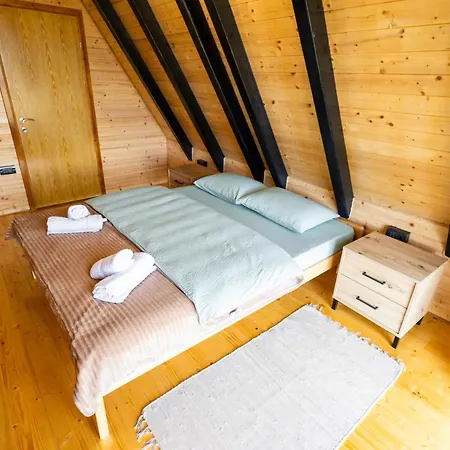 Carobna Jutra Zlatara 1 Tatil Evi