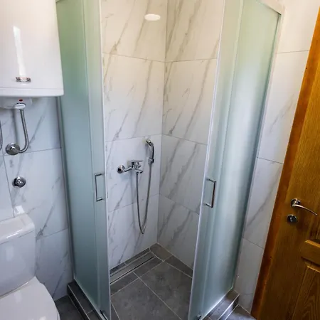 Carobna Jutra Zlatara 1 *